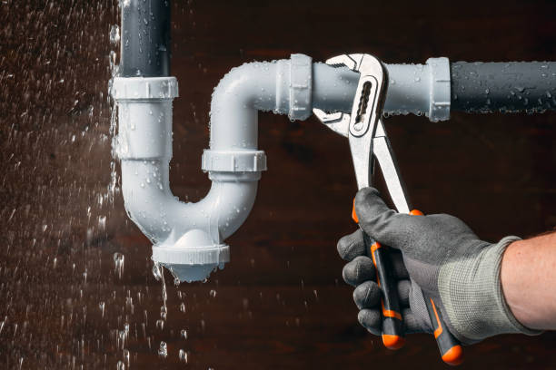 Professional Drain Cleaning technician working in Ohlman, IL